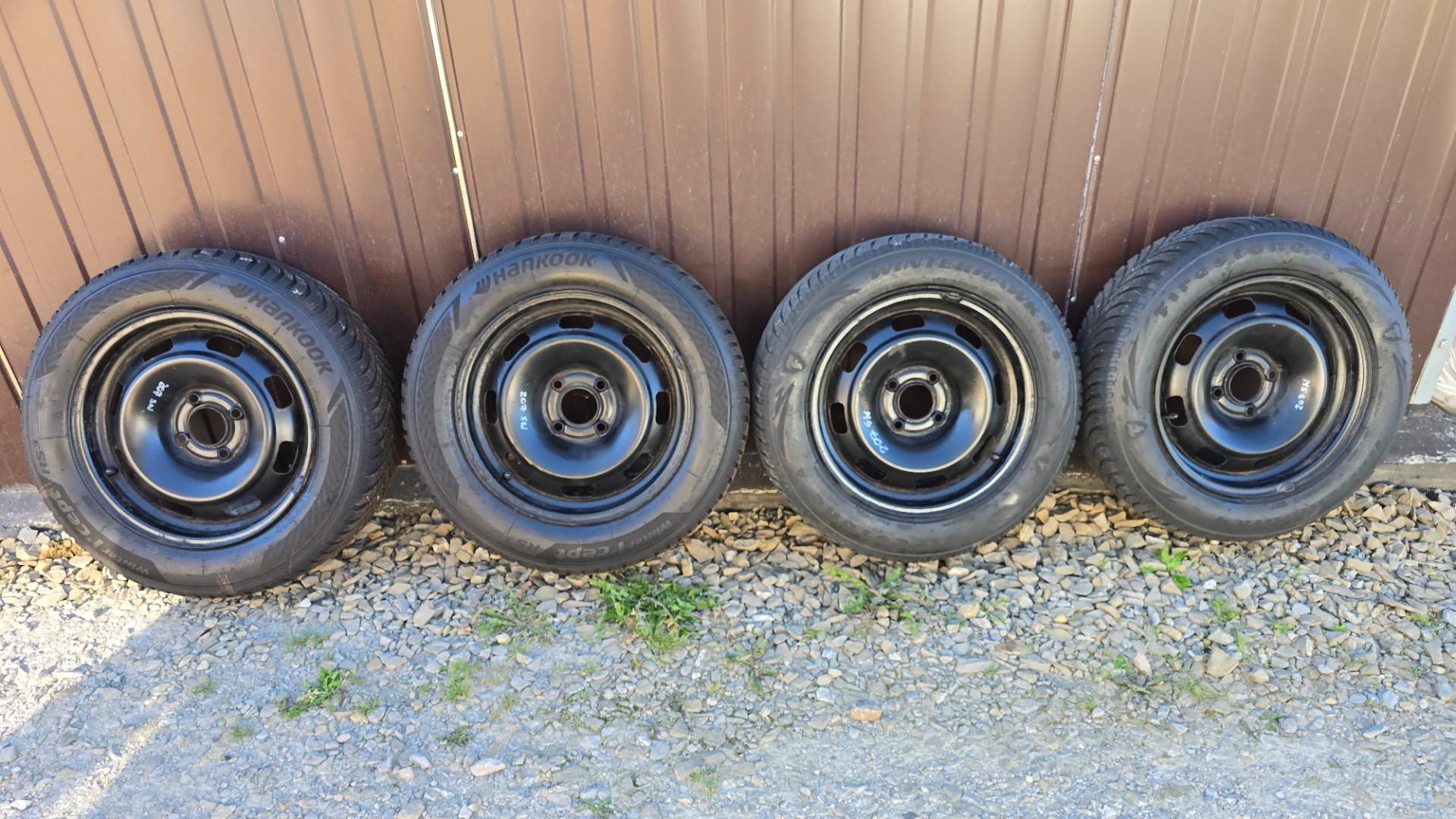 Opony zimowe na felgach 2 szt,. Hankook i 2 szt. Firestone 185/65R15