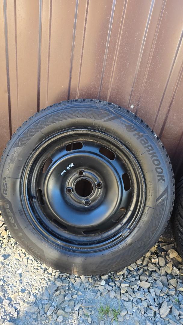 Opony zimowe na felgach 2 szt,. Hankook i 2 szt. Firestone 185/65R15