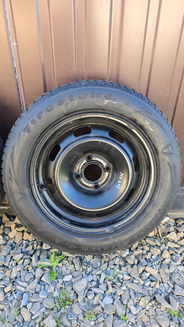 Opony zimowe na felgach 2 szt,. Hankook i 2 szt. Firestone 185/65R15