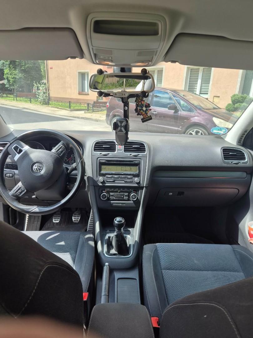 Volkswagen Golf VI