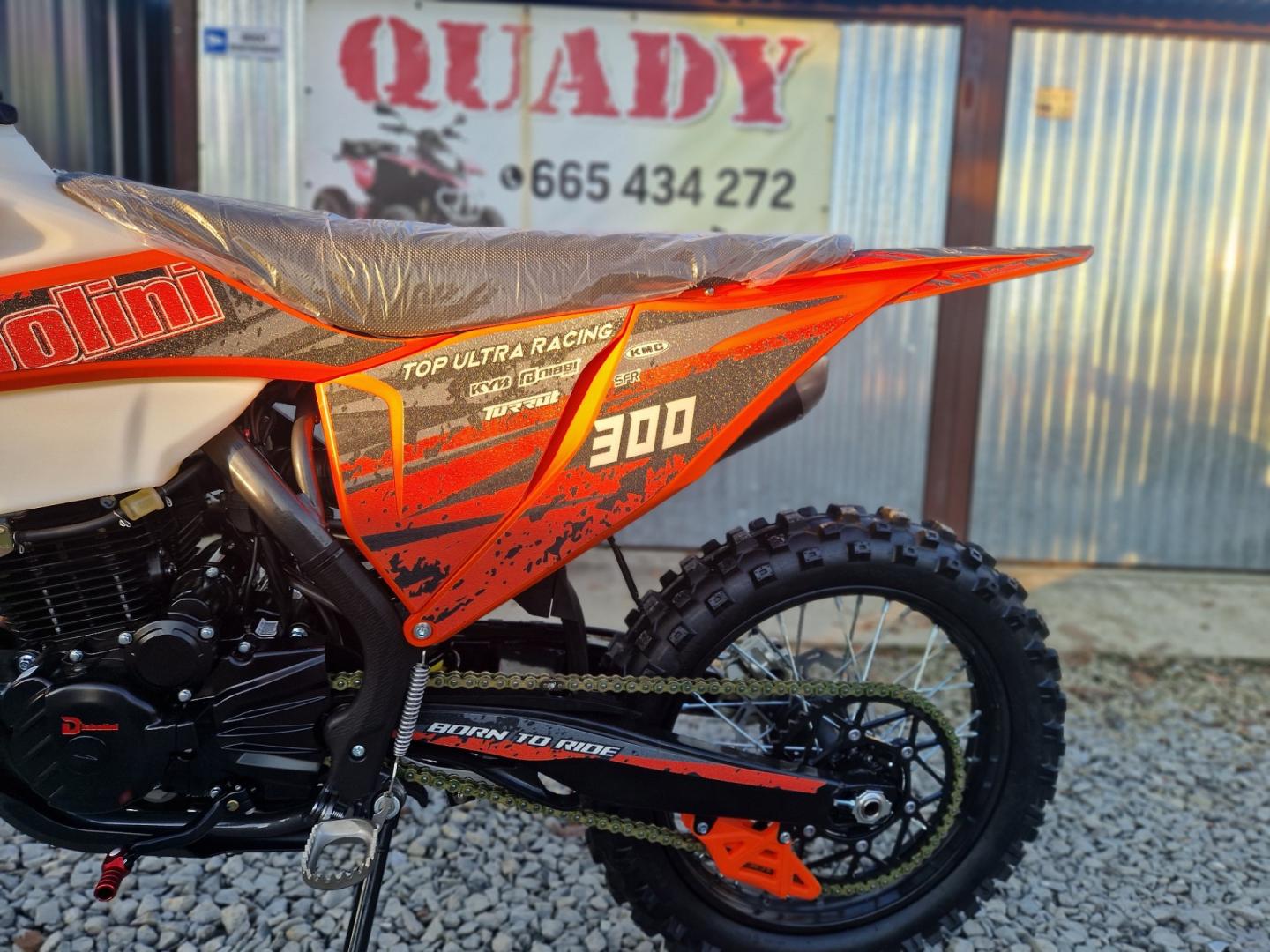 Diabolini X8 300 CC e-starter, chłodzony powietrzem, 22 KM