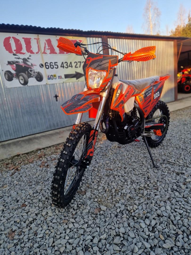 Diabolini X8 300 CC e-starter, chłodzony powietrzem, 22 KM