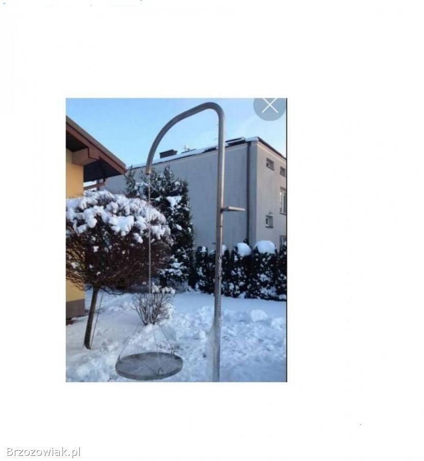 Grill ogrodowy na stelażu