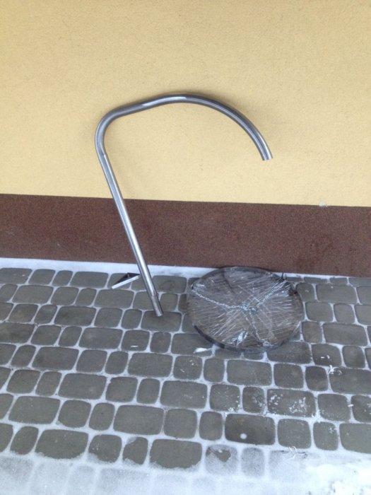 Grill ogrodowy, wiszący ruszt na róże