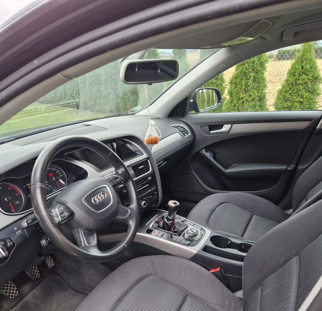 Audi A4 b8 fl 2012rok.