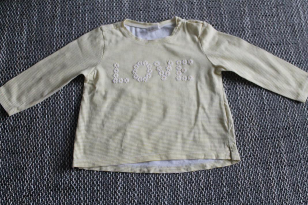 Żółta bluzeczka z napisem LOVE H&M