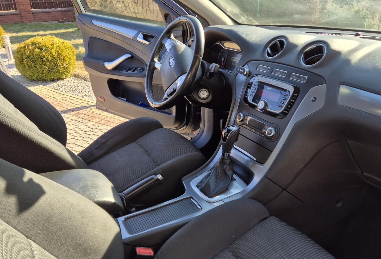 Ford Mondeo MK4 203KM, automat, benzyna, czarny liftback