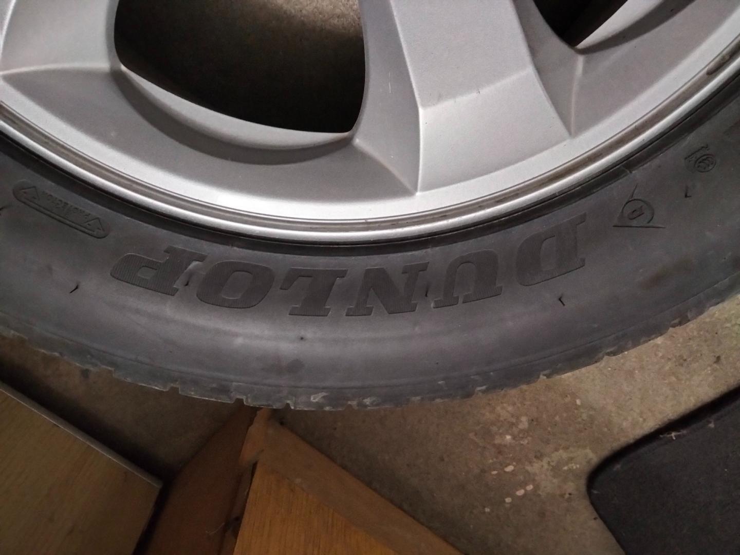 Koła 4 szt felgi 5x114.3 17 opony DUNLOP 235x55 lato