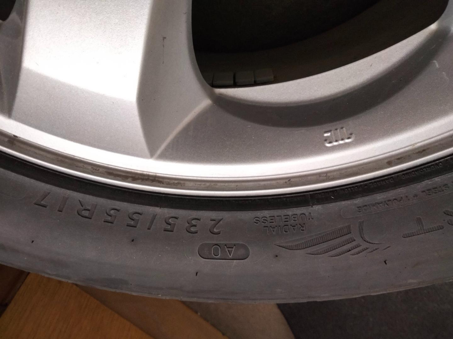 Koła 4 szt felgi 5x114.3 17 opony DUNLOP 235x55 lato