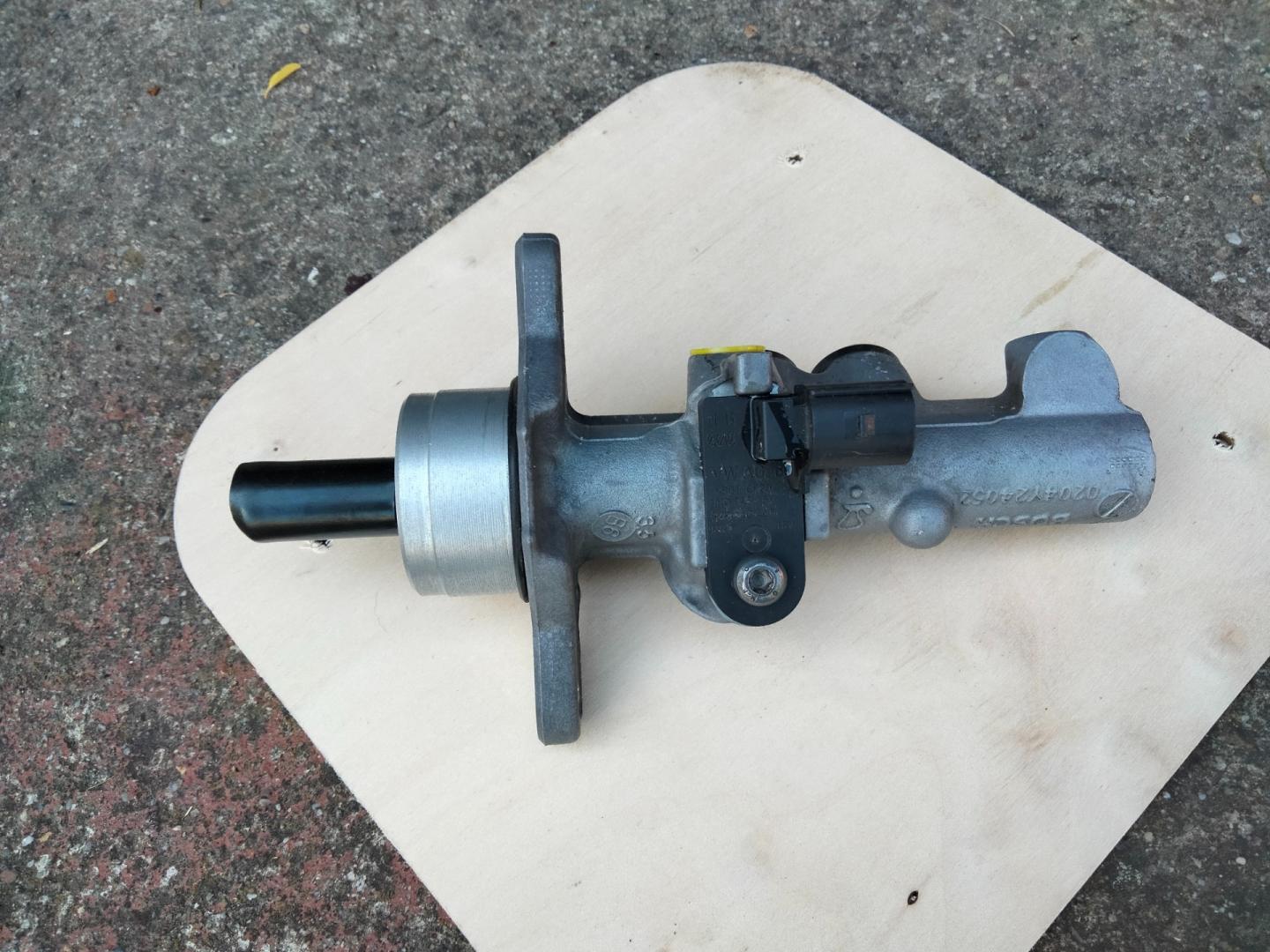 Pompka hamulcowa Bosch VW 1K1614019F