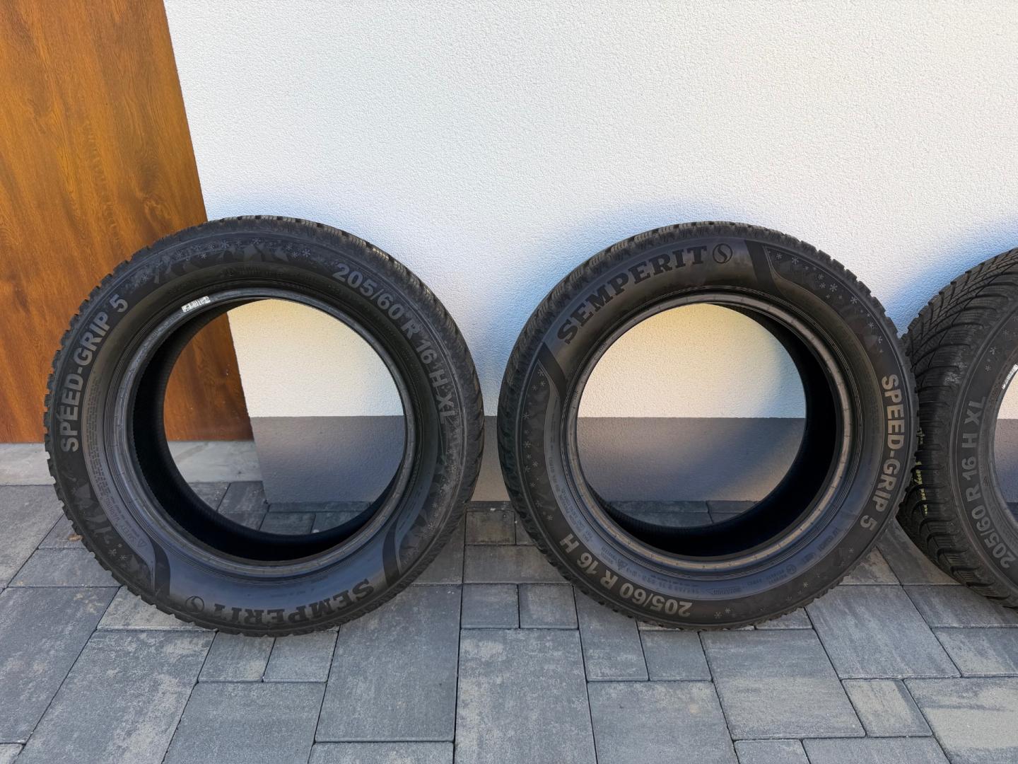 Opony zimowe Semperit Speed-Grip 5 205/60/16