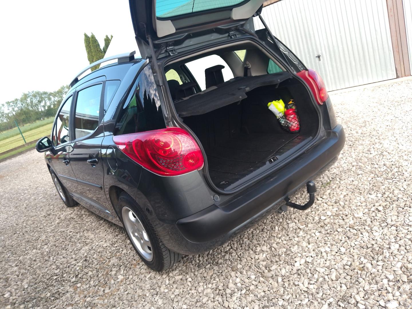 Peugeot 207 sw B + Gaz 1,4 2008 rok