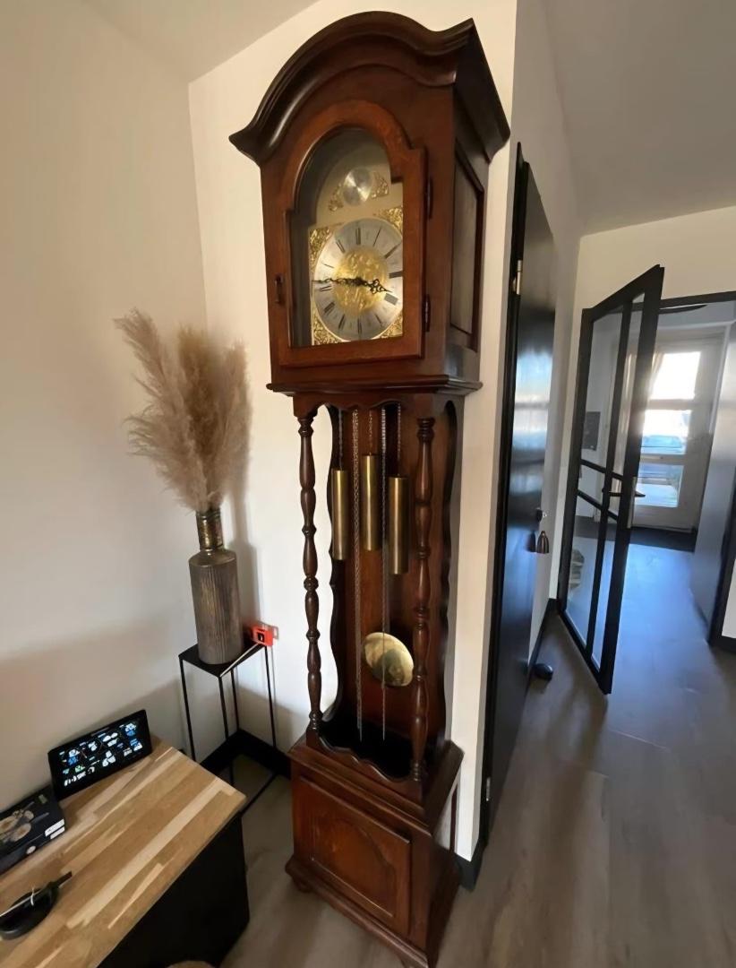 Sprzedam zegar stojący typu Grandfather