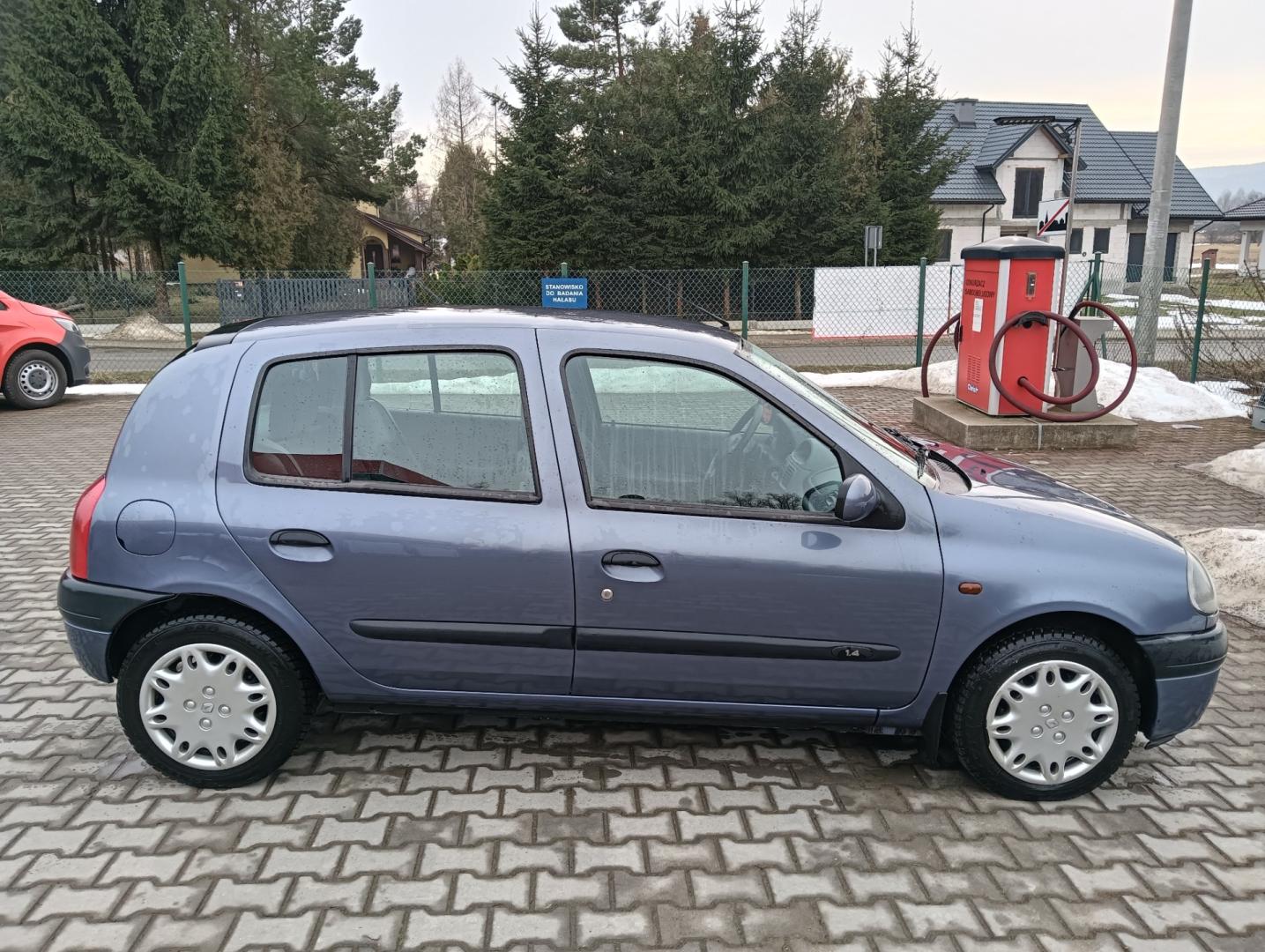 Renault Clio II - 1.4 benzyna 75 KM z 2000 r.