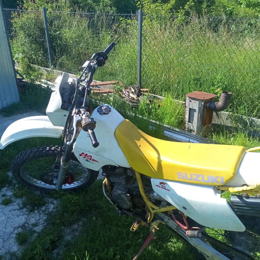 Suzuki dr 350 zarejestrowany