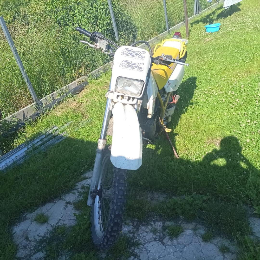 Suzuki dr 350 zarejestrowany