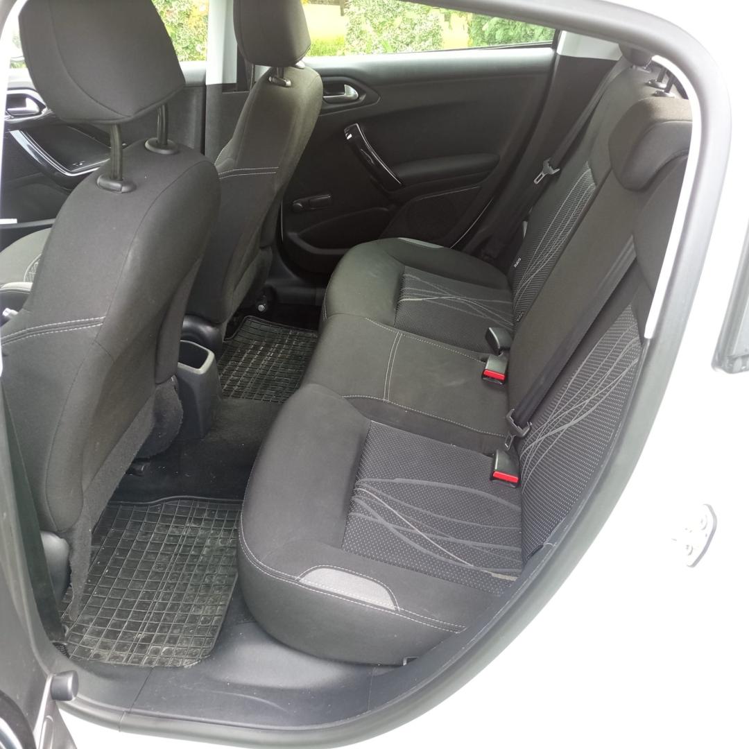 Peugeot 208 1.4hdi