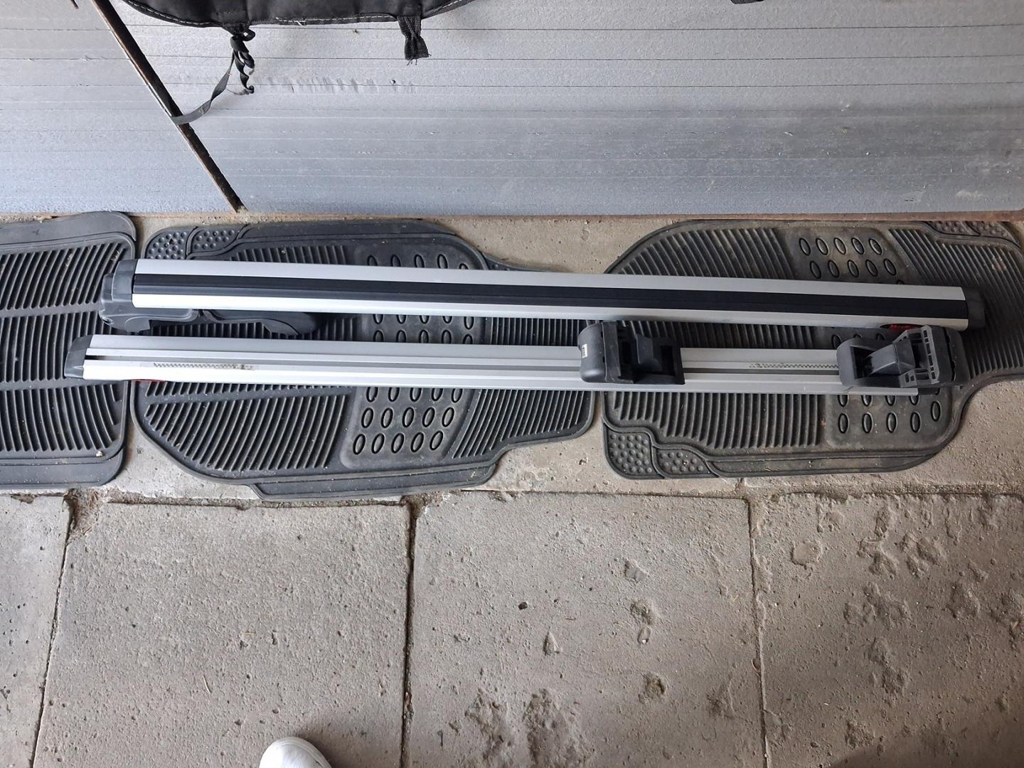 Bagażnik na relingi dachowe MONT BLANC - belki aluminiowe