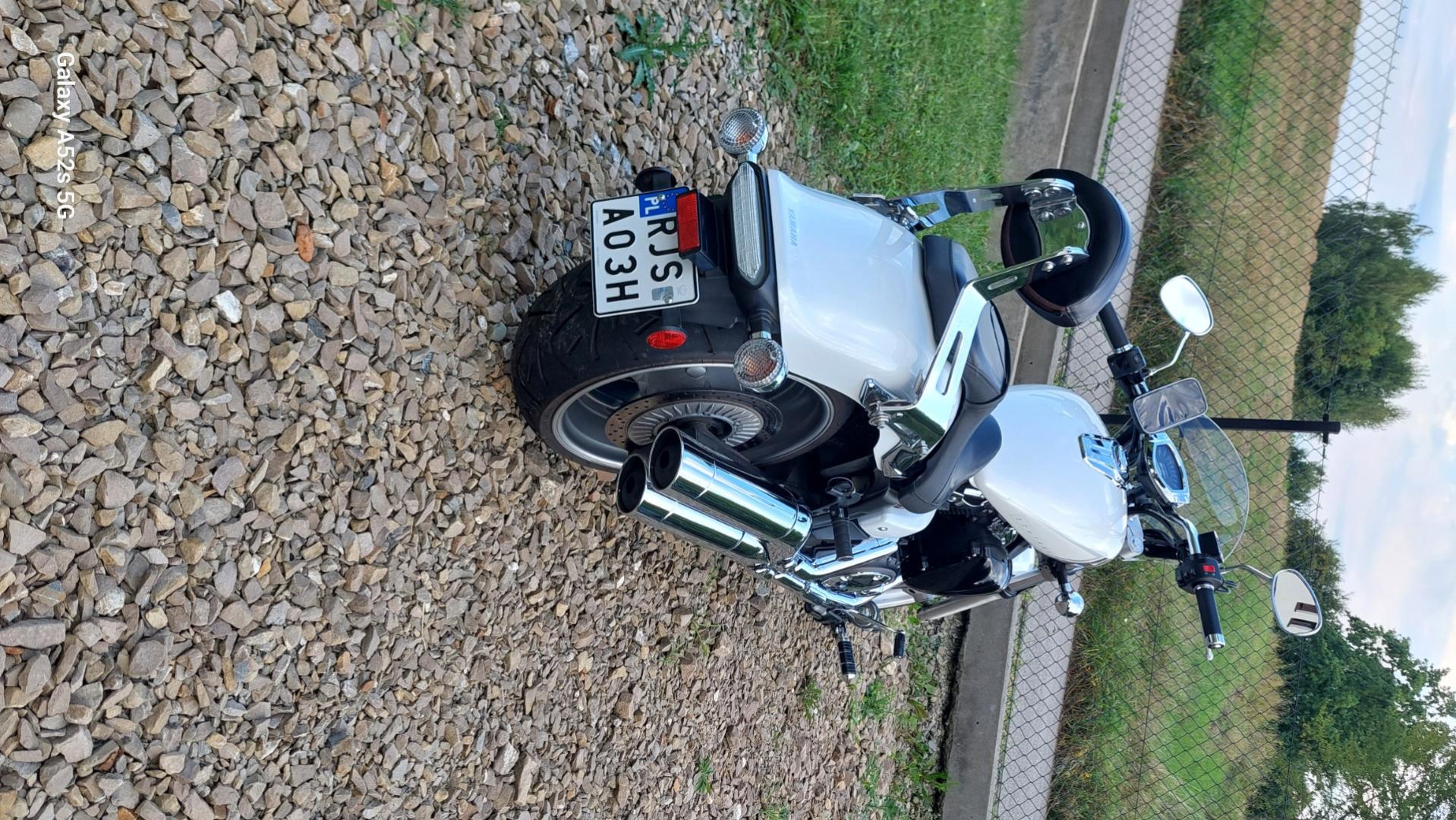 yamaha xvs1300 stryker biały