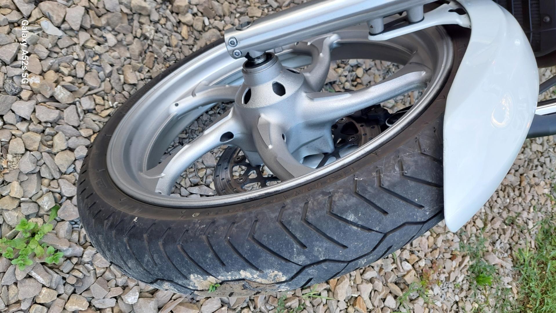 yamaha xvs1300 stryker biały
