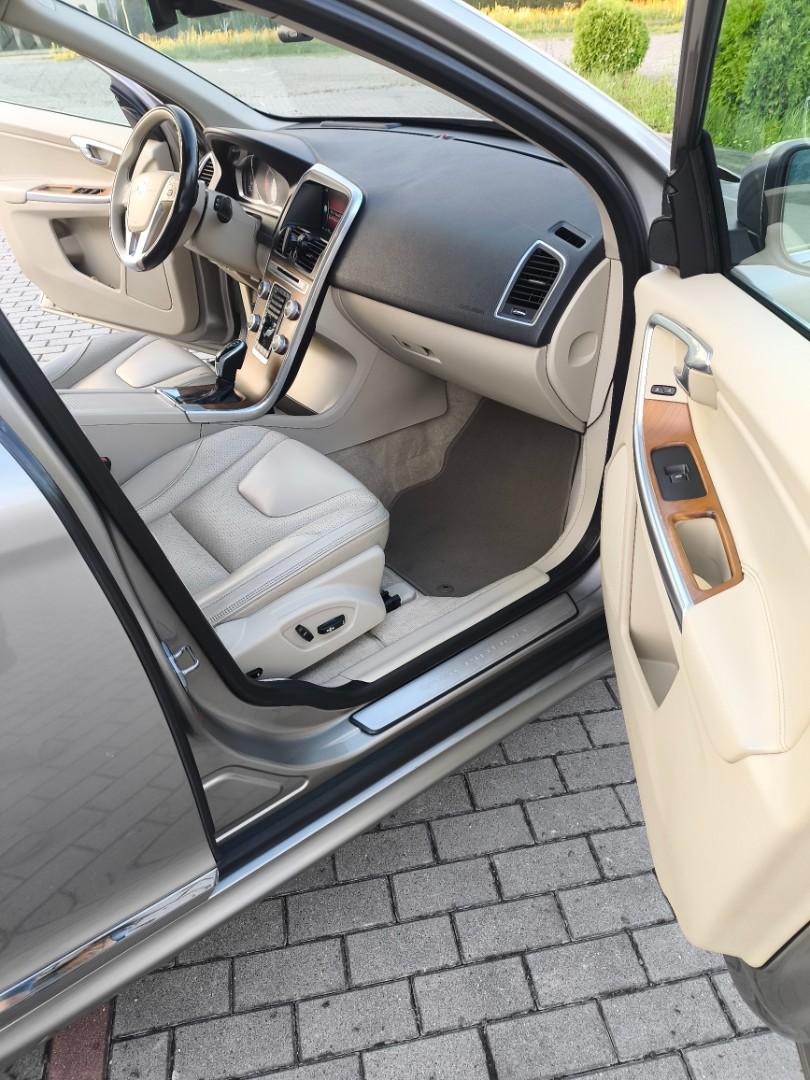 Volvo XC60 2,4 D5 AWD