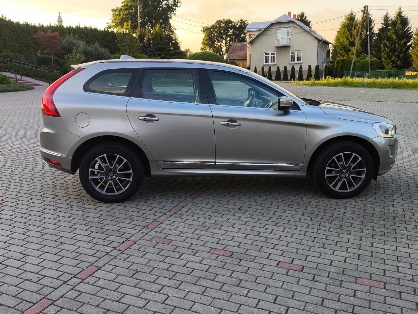 Volvo XC60 2,4 D5 AWD
