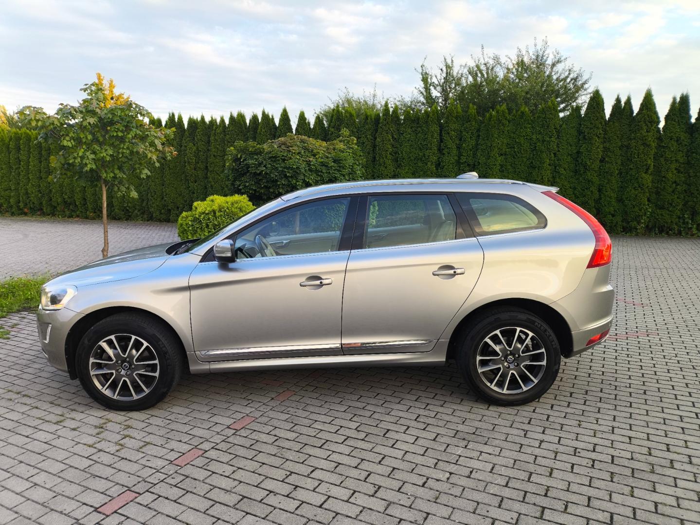 Volvo XC60 2,4 D5 AWD