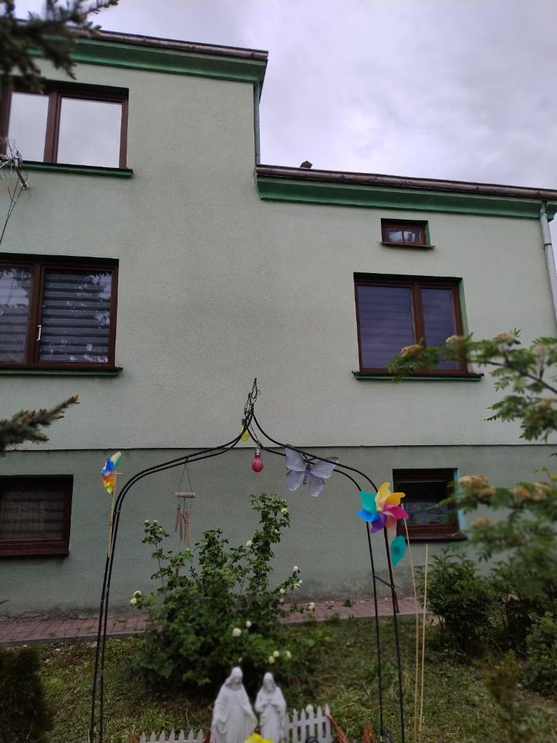 Piękny dom  z dużą działką 24 a ul. Rzemieślnicza jasło.
