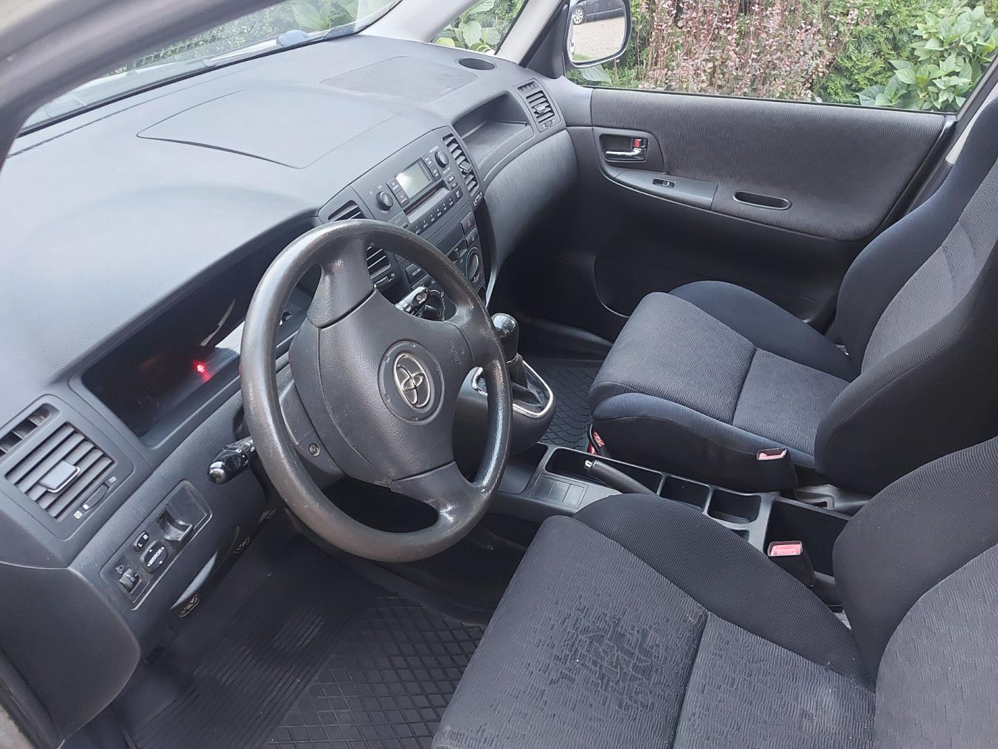 Toyota Corolla Verso 2002