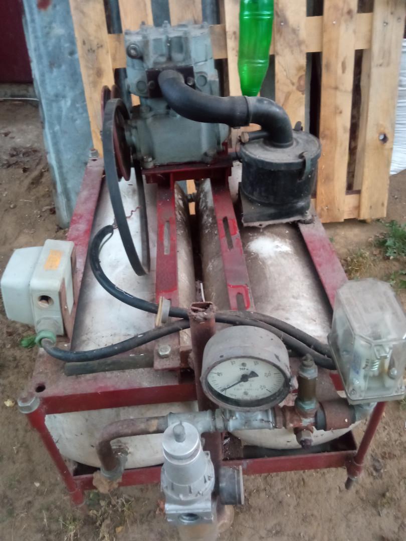 Kompresor dwutłokowy 120l.