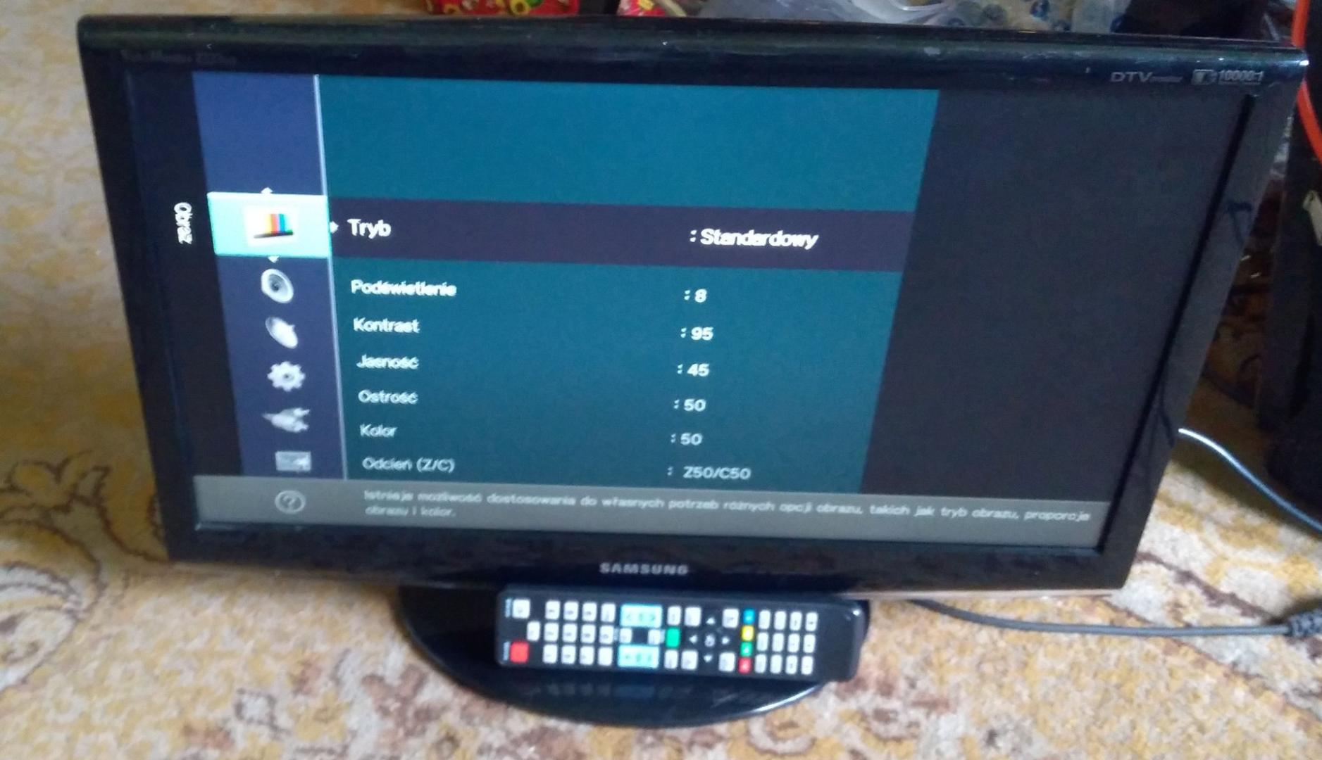 Telewizor Samsung LED 24 cale z pilotem stan b.dobry