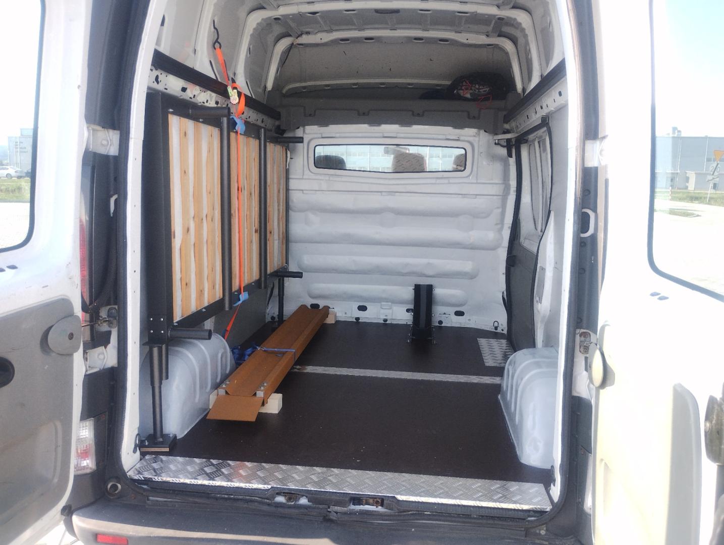 Opel Vivaro 1.9 CDTI 101km 2005 rok.