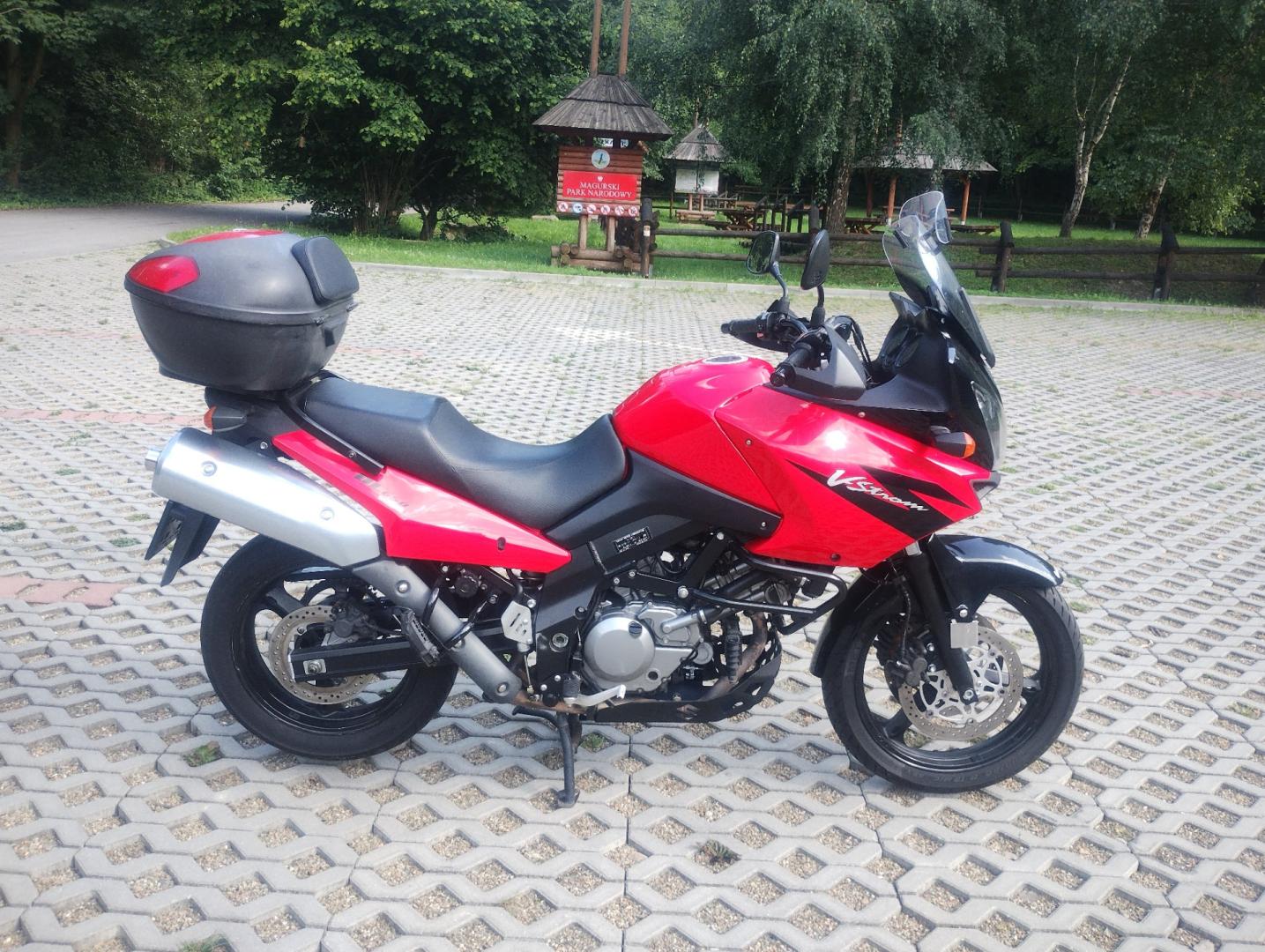 suzuki dl 650 v-strom  2005 rok.