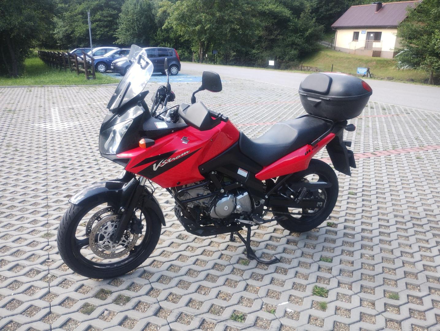 suzuki dl 650 v-strom  2005 rok.