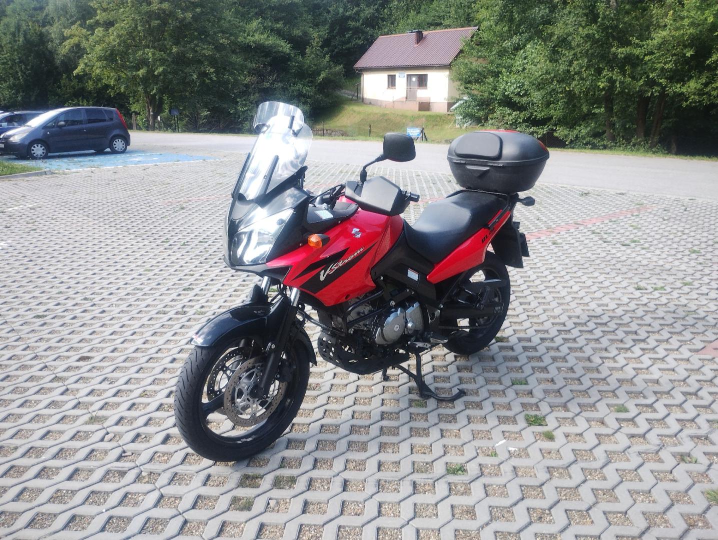 suzuki dl 650 v-strom  2005 rok.