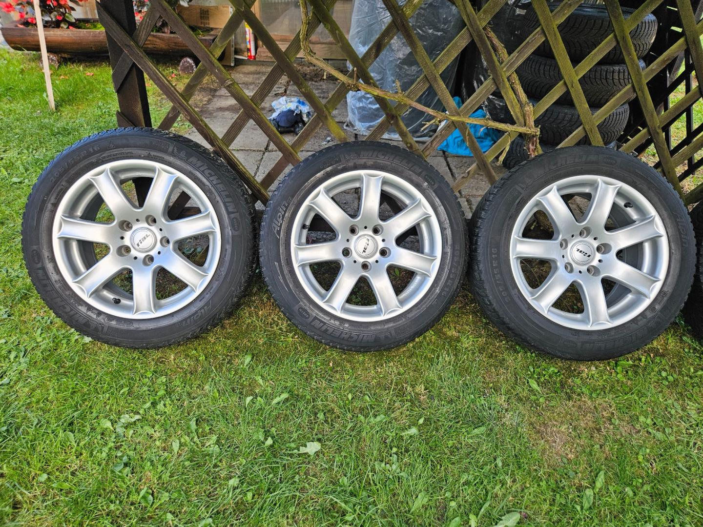 Alufelgi r16 5x120 Bmw Vw T5 T6 Opel Insignia Rial