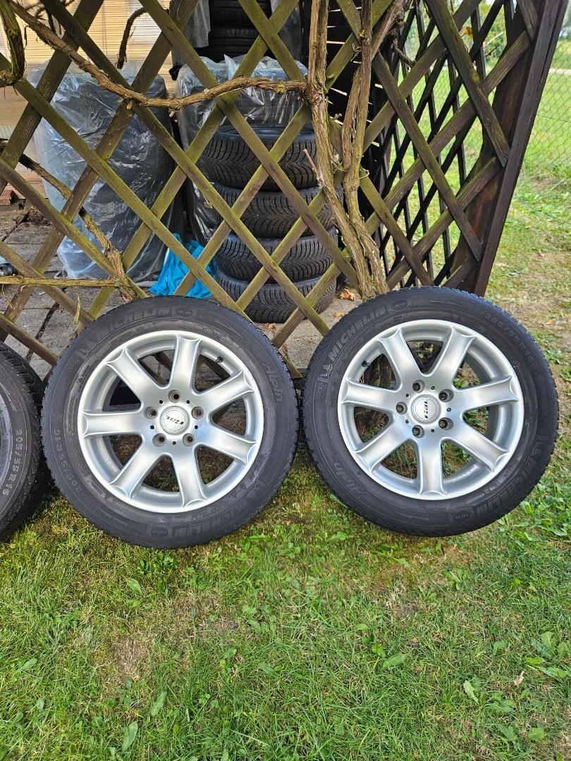 Alufelgi r16 5x120 Bmw Vw T5 T6 Opel Insignia Rial