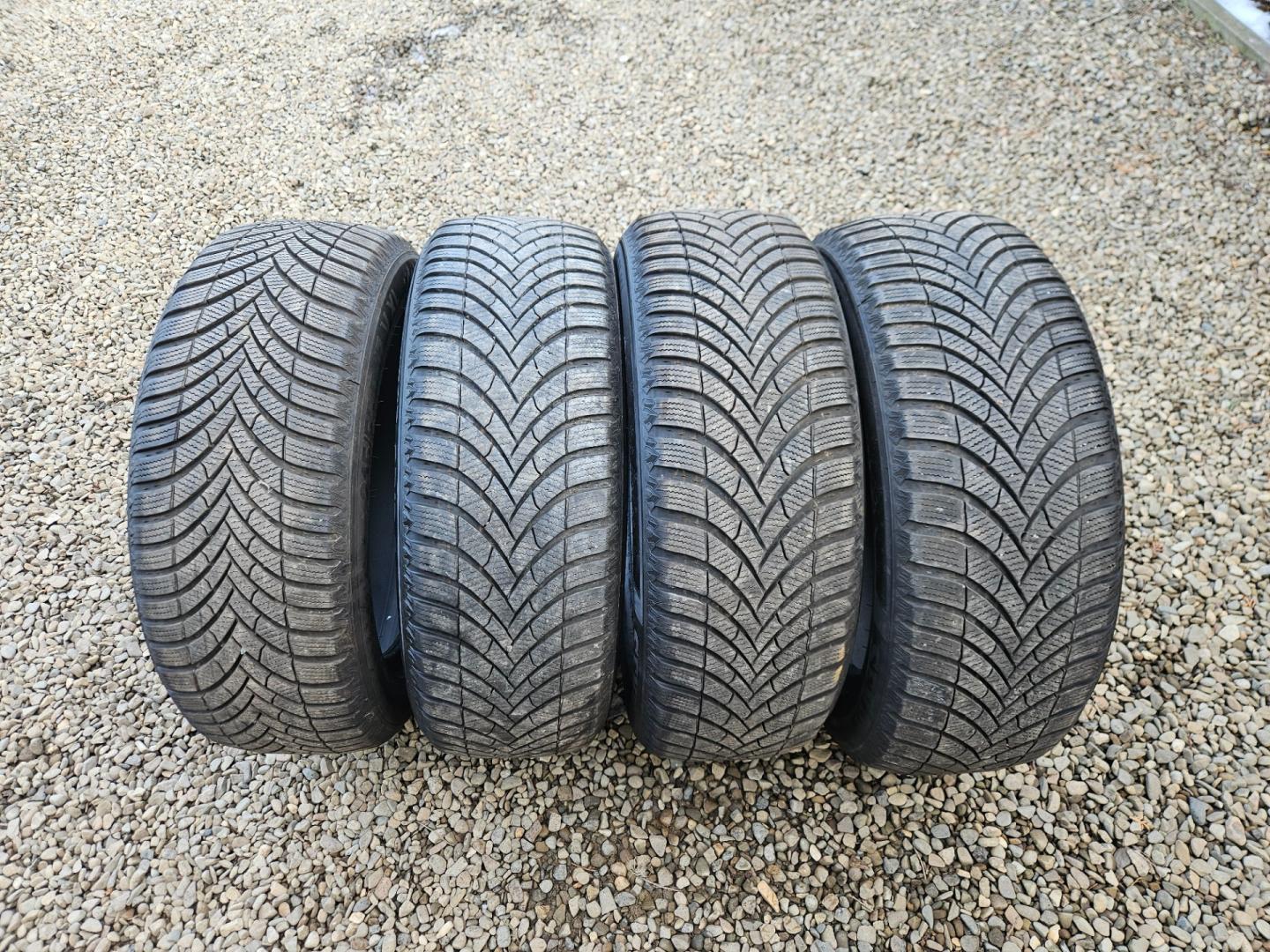 Opony zimowe 17 215/55 7mm 2024r