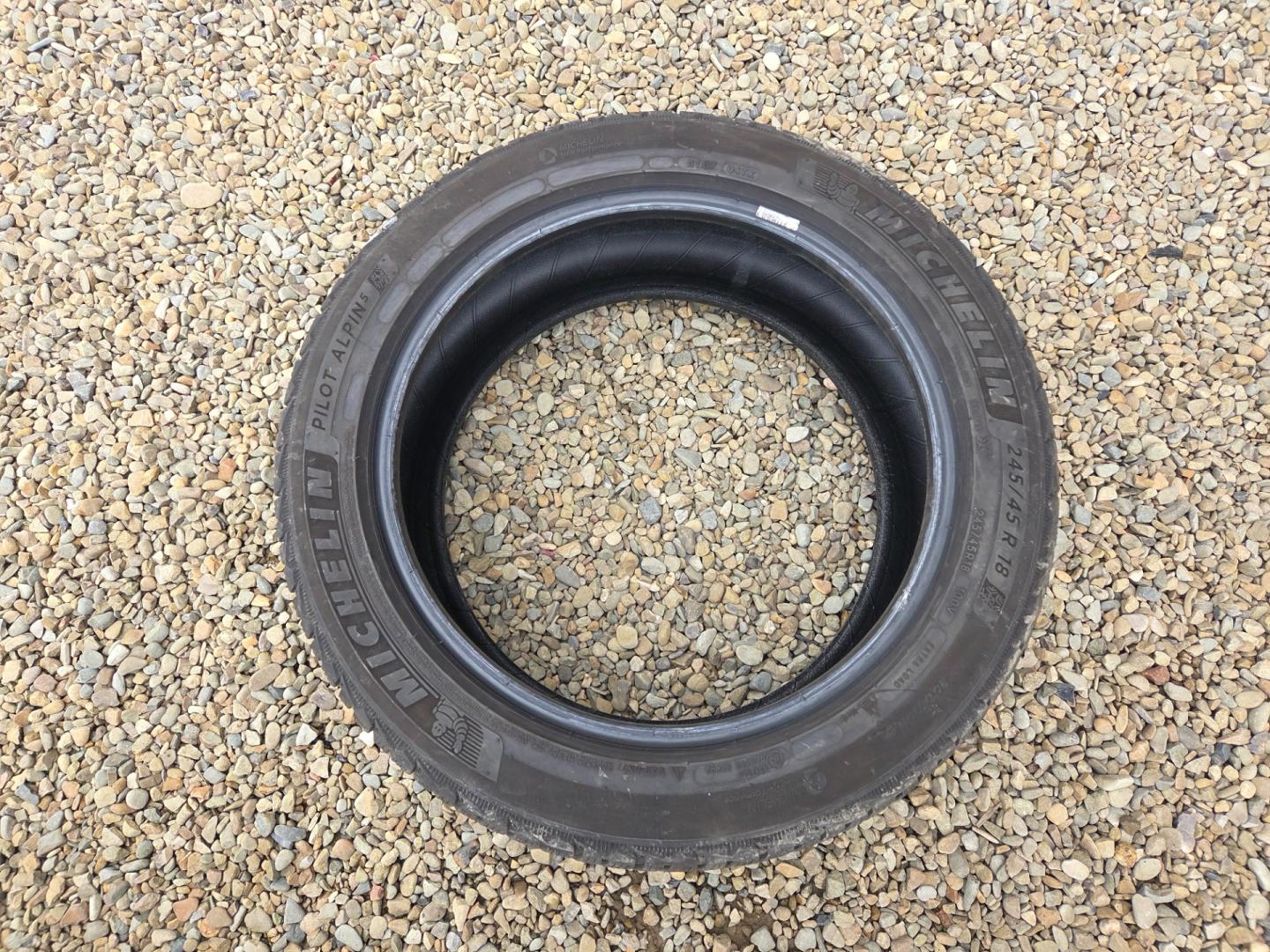 Opony zimowe 18 245/45 Michelin Pilot Alpin 5