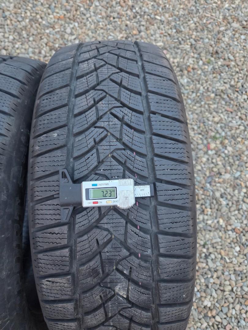 Opony zimowe 18 215/55 Dunlop