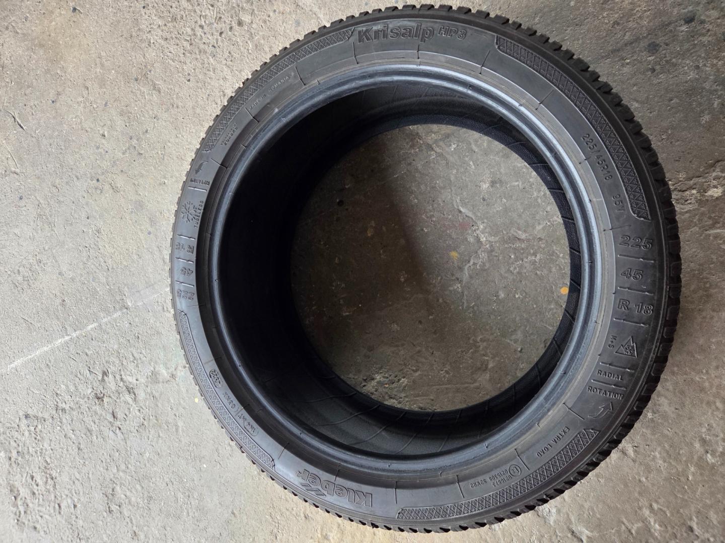 Opony zimowe r18 225/45 Kleber Krisalp hp3