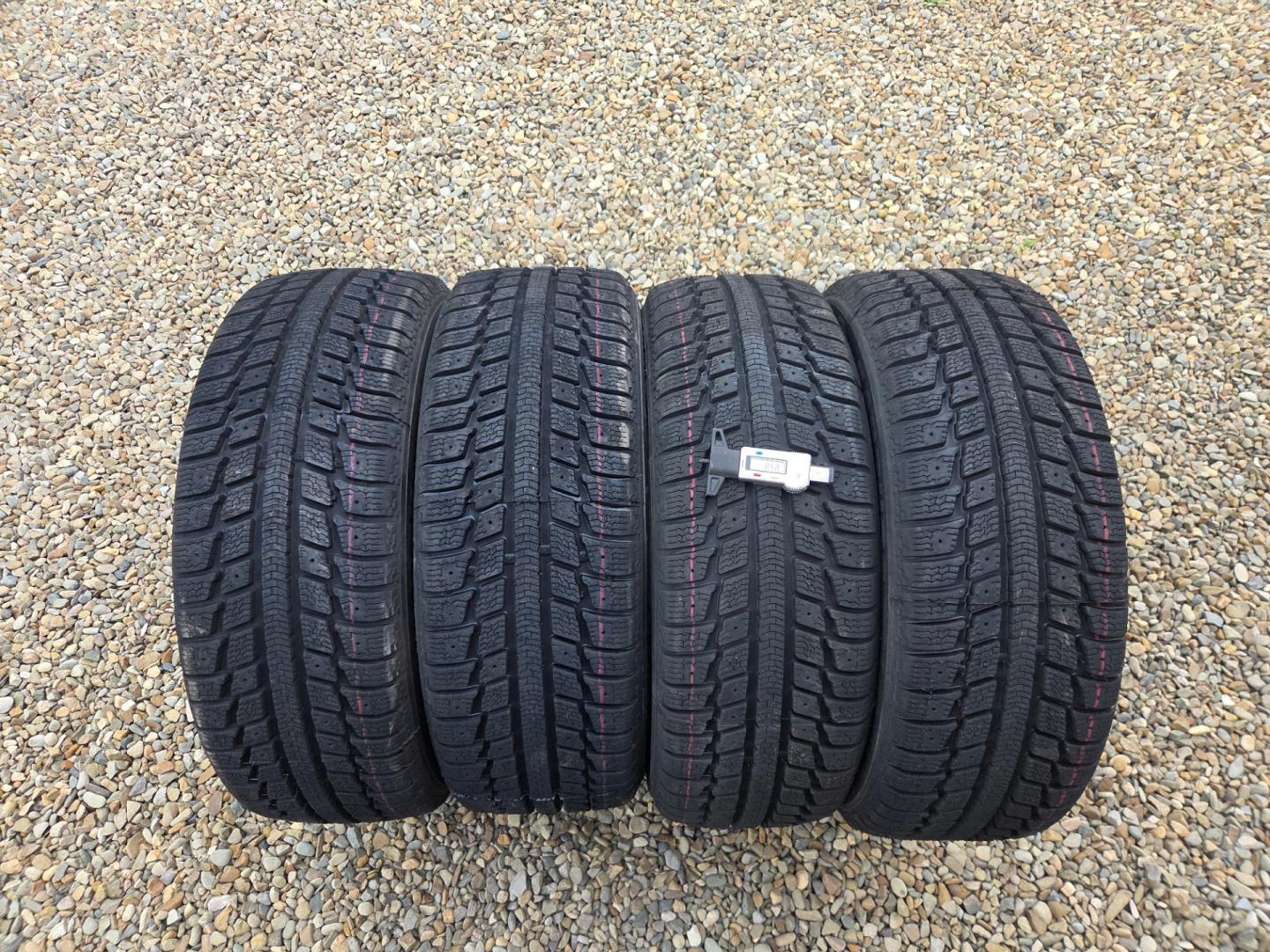 Opony zimowe r16 205/55 NOWE