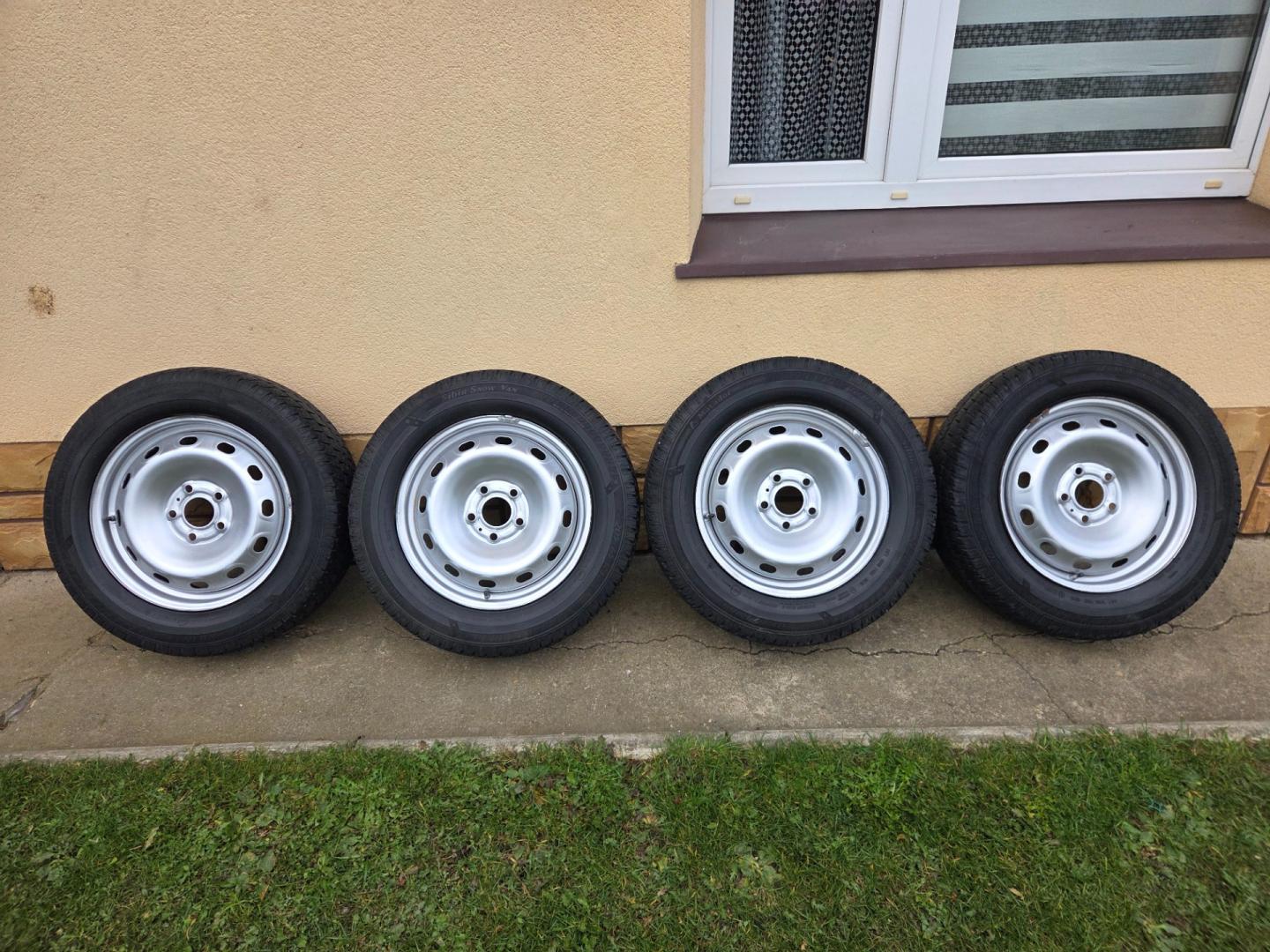 Felgi r16 5x114.3 Opel Vivaro B Renault Trafic III