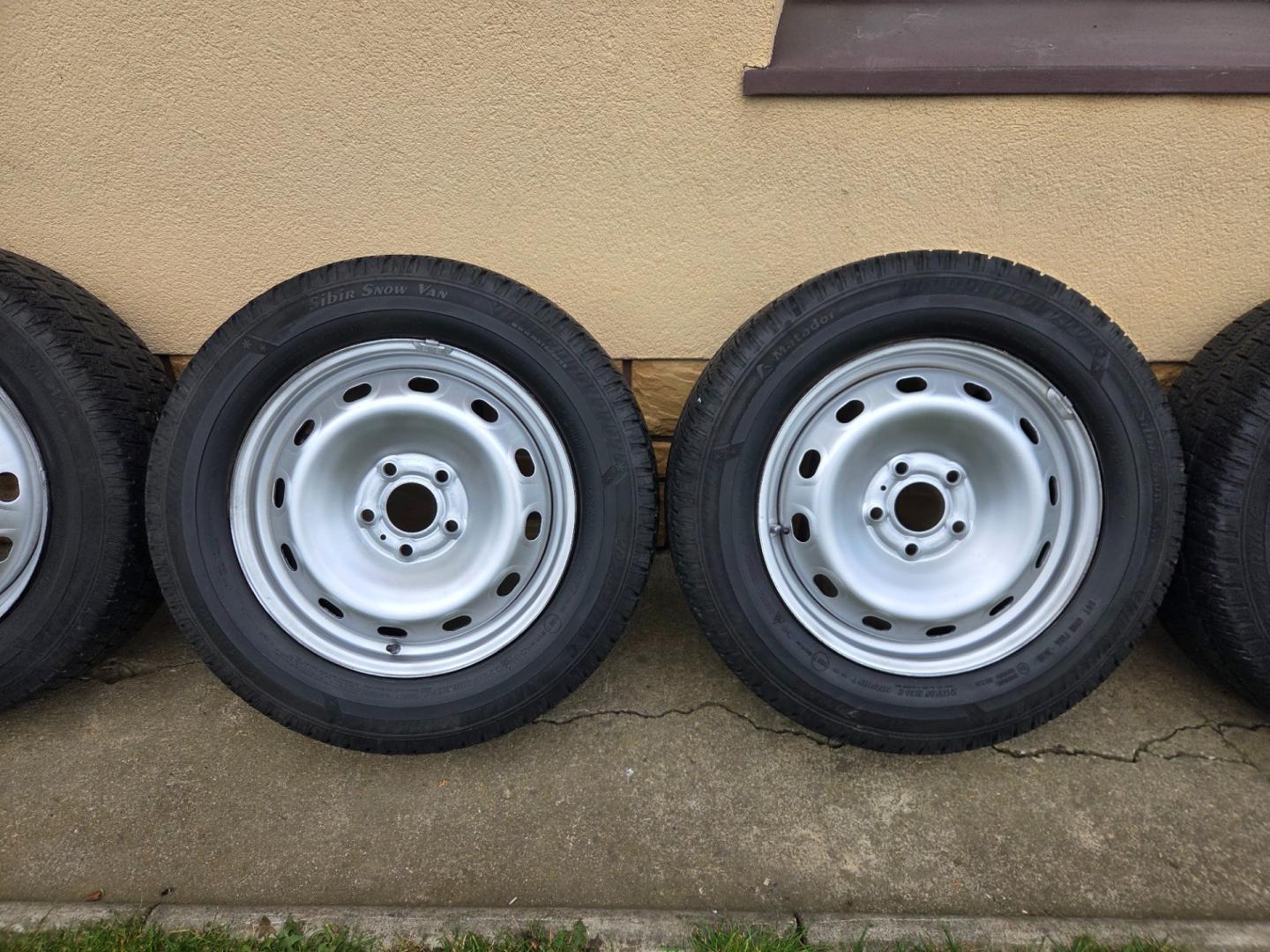 Felgi r16 5x114.3 Opel Vivaro B Renault Trafic III