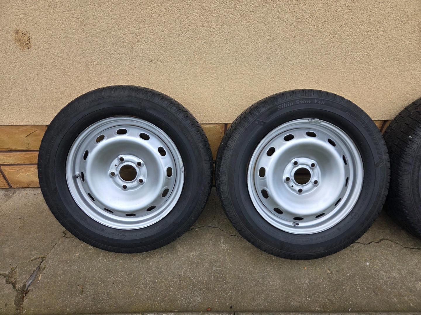 Felgi r16 5x114.3 Opel Vivaro B Renault Trafic III