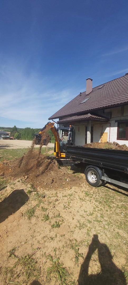 Usługi minikoparką 1.8  T i wywrotką do 3,5 T