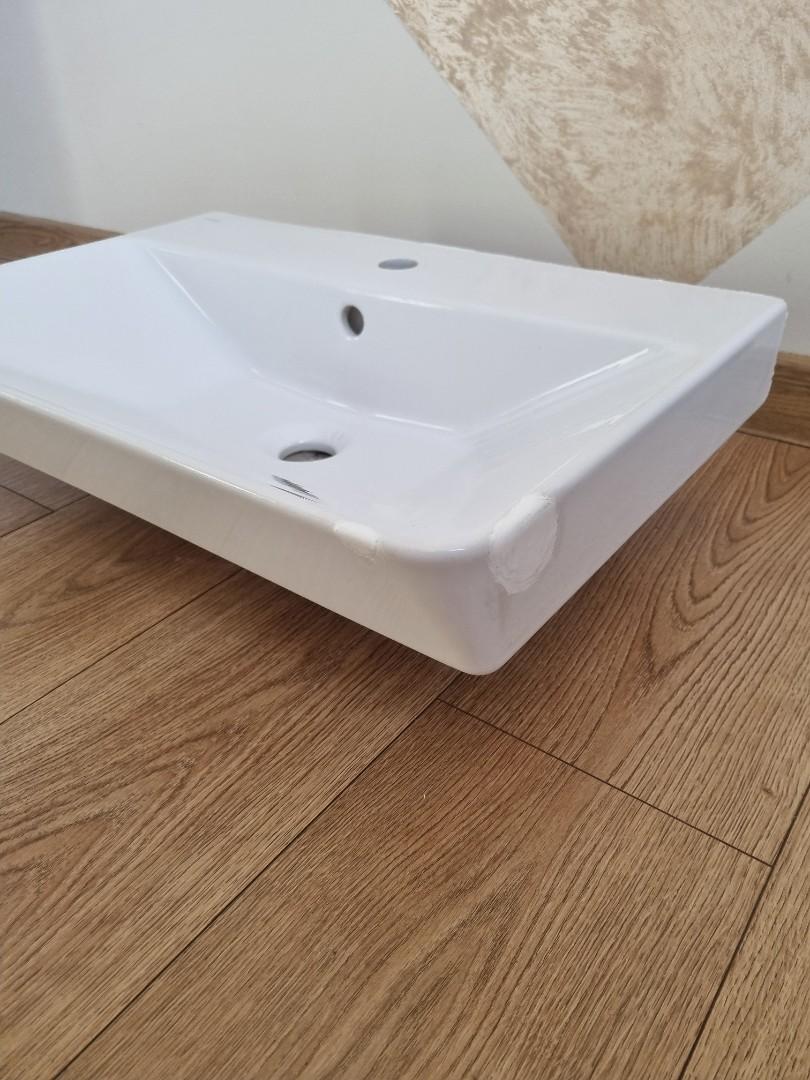 Umywalka slim 60