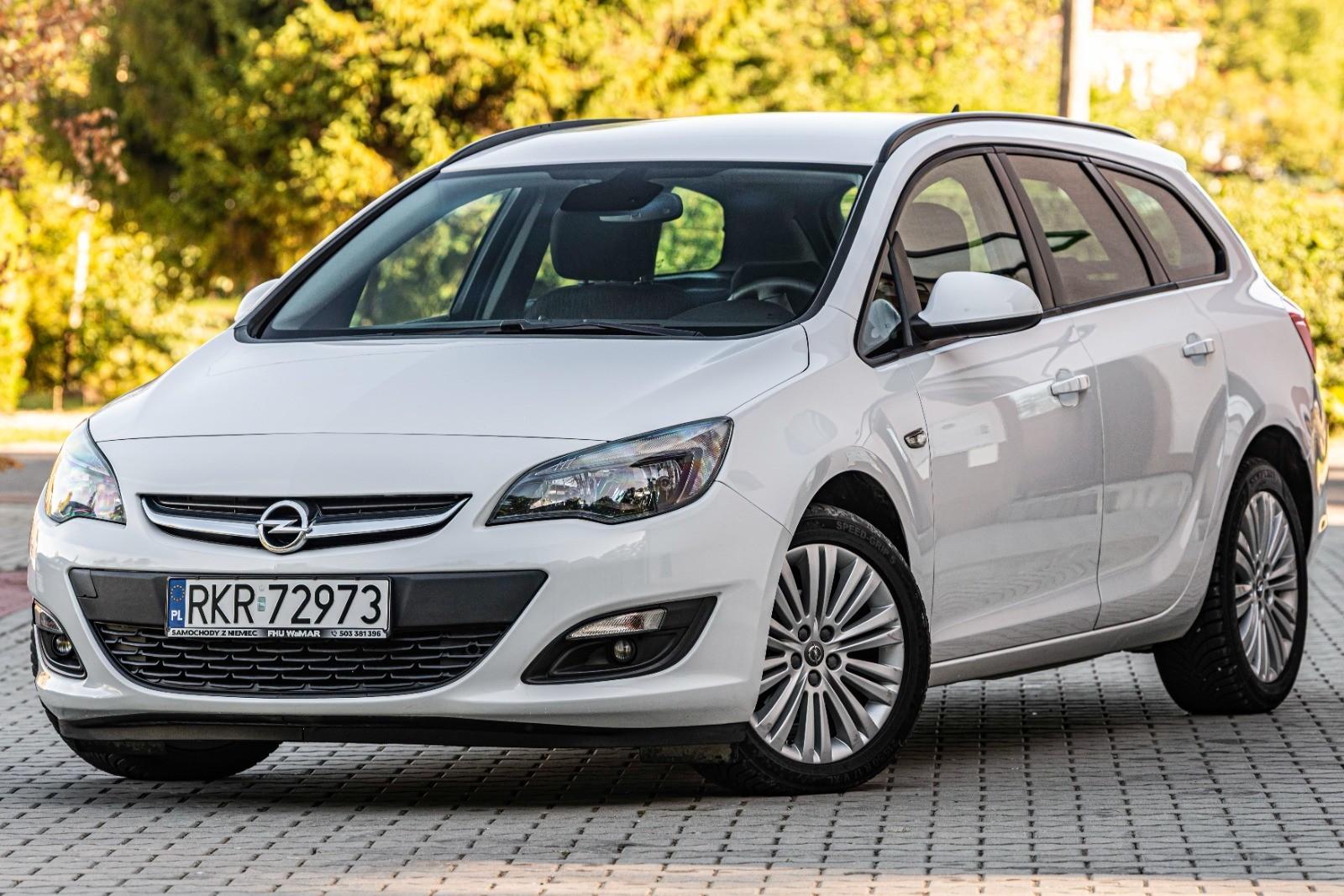 Opel Astra J