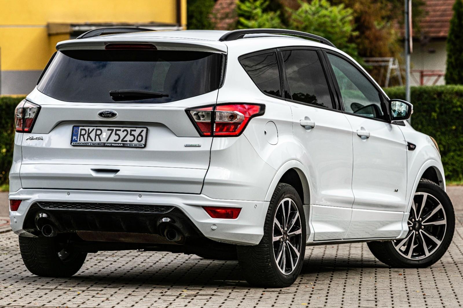ford kuga | benzyna | 2018r. | st line | 4x4 | automat