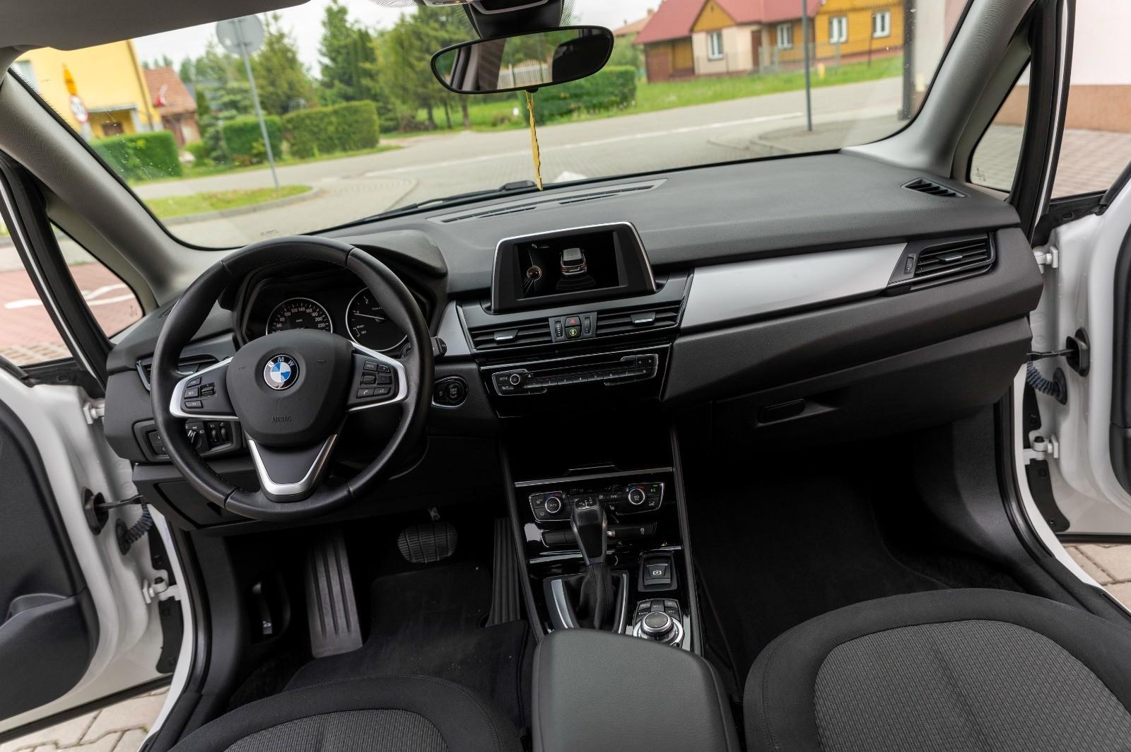 BMW Seria 2 218d